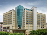  Mahagun Sarovar Portico