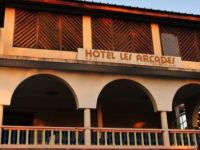  Les Arcades