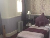  Lakeside Guest House