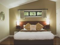  Montagues of Montville