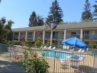 Days Inn Redwood City