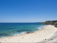  Quality Hotel Noahs On the Beach