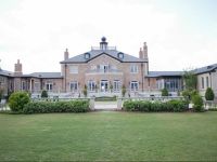  Fountainview Mansion