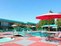  Econo Lodge Inn & Suites Carrollton