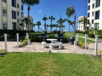  Island House Beach Resort