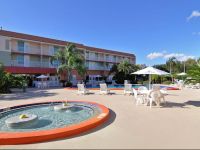  Clarion Inn & Suites Clearwater