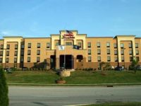  Hampton Inn & Suites Louisville East