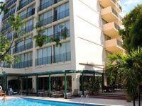  The Courtleigh Hotel Р°nd Suites 