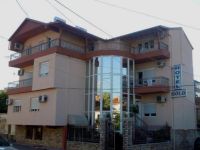  Gold Hotel 