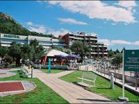  Maestral Resort and Casino