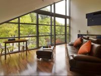  Salamanca Wharf Hotel