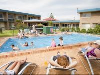  Lakeside Holiday Apartments Merimbula