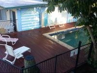  Sandy Court Holiday Units