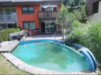  Haus mit Badeteich und Blick zum See