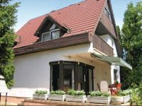  Holiday home ГљttГ¶rГ¶ Utca-ZГЎnka