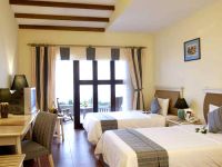  Centara Sandy Beach Resort Danang