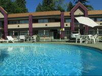  North Vancouver Hotel