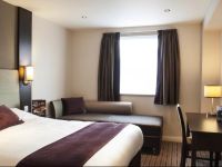  Premier Inn London Kew Bridge