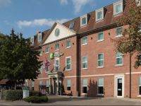  Holiday Inn London - Heathrow T5