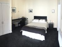  Ivy Cottage-Serviced accommodation