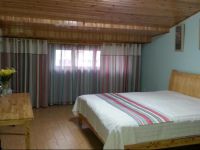  Dove Flower International Youth Hostel