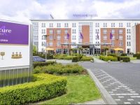  Mercure Kamen Unna