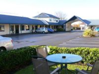  Discovery Motor Lodge