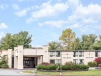  Howard Johnson Inn - Poconos Area / Bartonsville