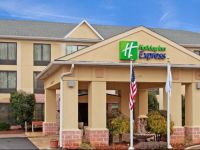  Holiday Inn Express Hotel & Suites Charlotte Airport-Belmont