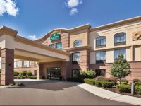  La Quinta Inn & Suites Coventry / Providence