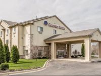  Comfort Suites Lake Geneva East