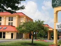  La Quinta Inn & Suites Canton, OH