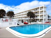  Chateau Mar Beach Resort