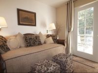  Carriage Vineyards Bed & Breakfast