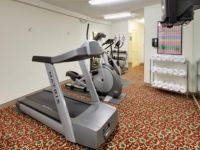  Holiday Inn Express Vernon-Manchester