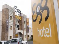  Egg Hotel Goussainville CDG