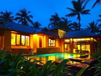  Silent Palm Bungalow