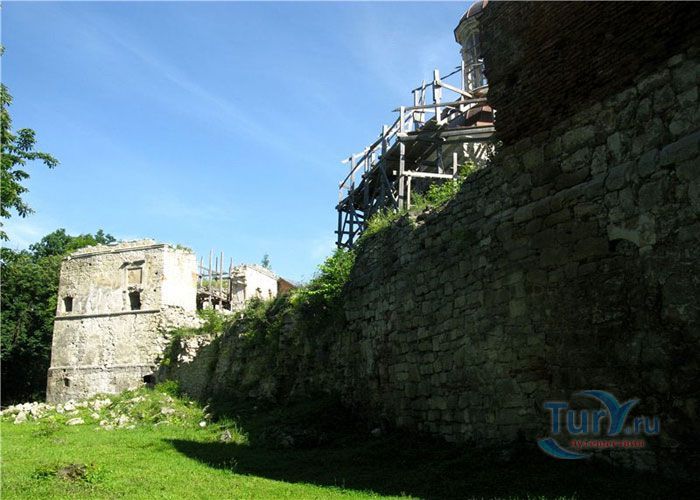 Замок Сенявских в Бережанах