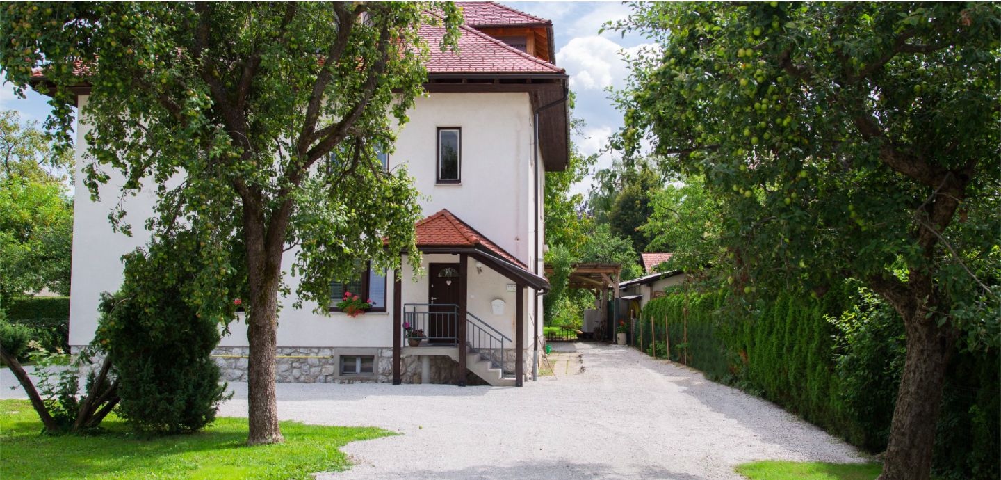 Apartment Koman