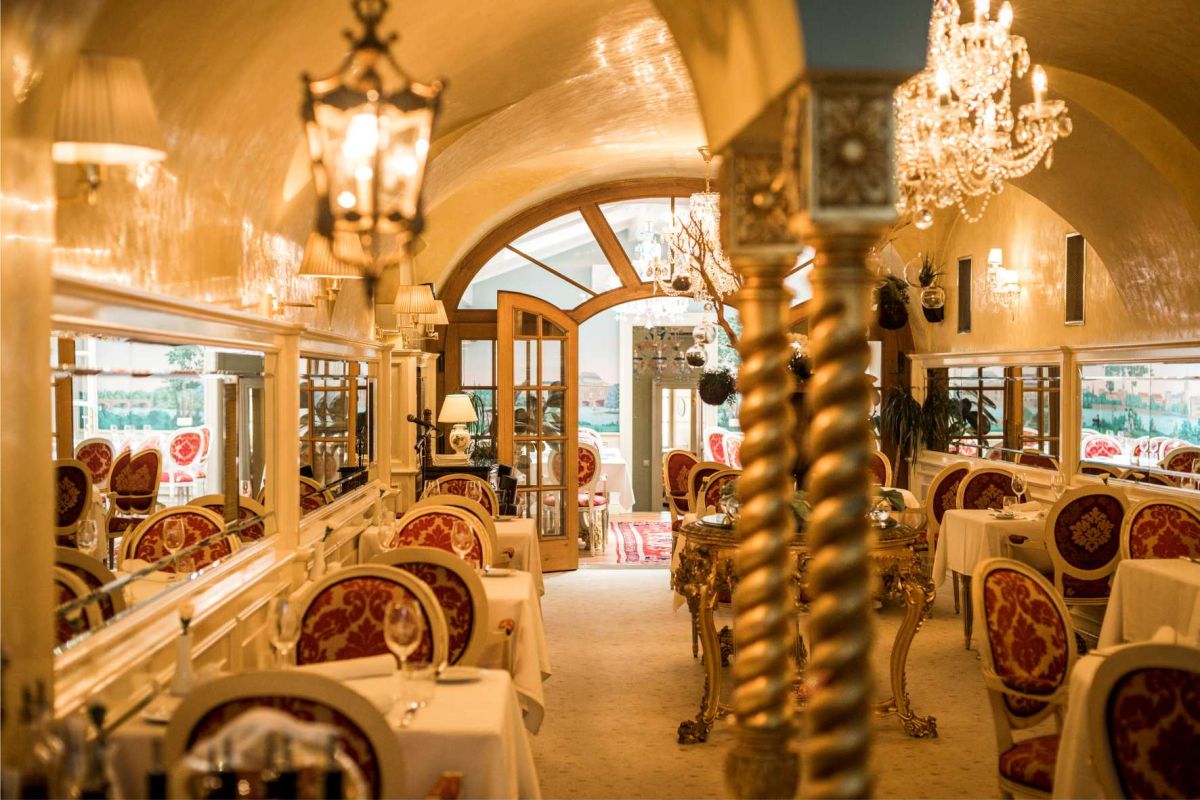 Aquarius Restaurant - Alchymist Grand Hotel and Spa