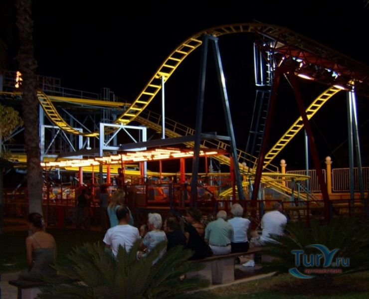 Луна-парк в Фалираки