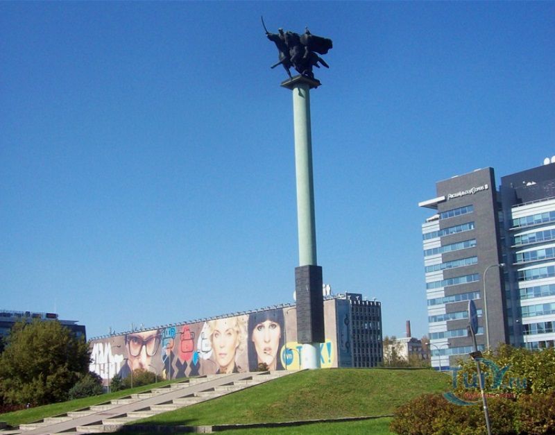 Памятник польской кавалерии