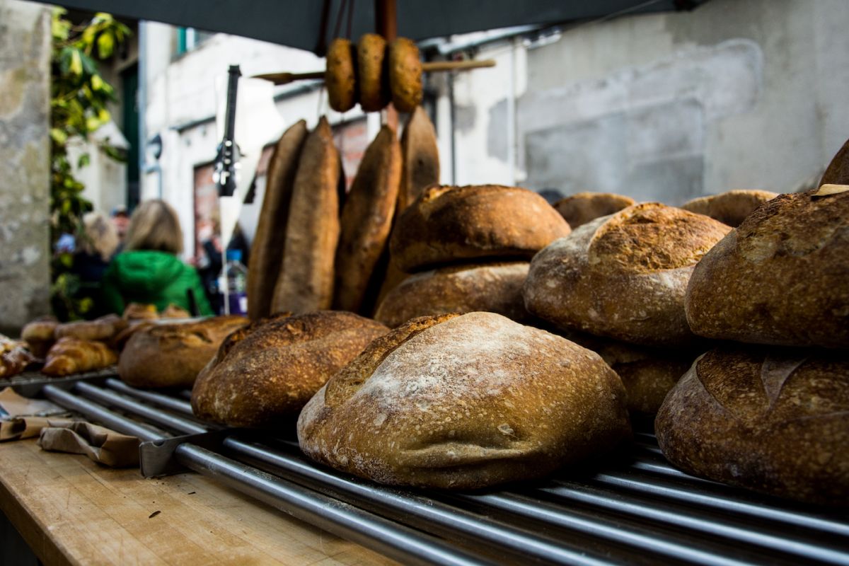 Гигантский вкус устойчивой еды и напитков Северной Ирландии