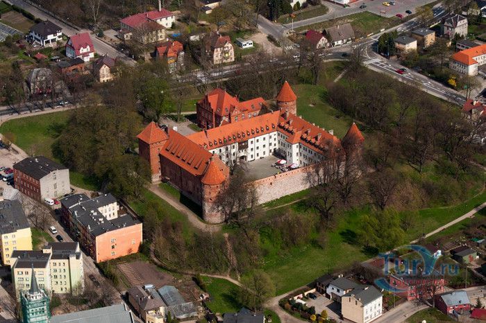 Замок Бытув (Западно-Кашубский Музей в Бытуве)