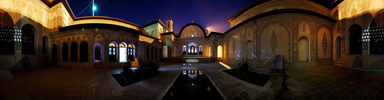 Дом Табатабаи