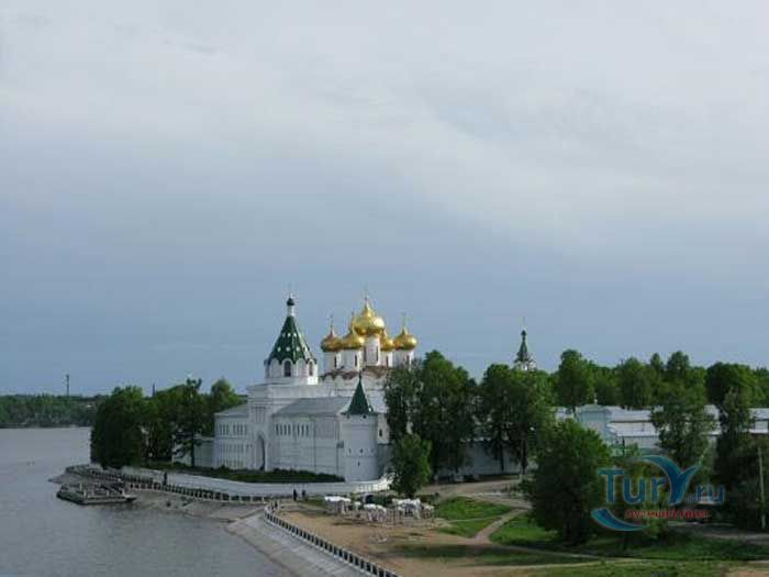 Троицкий собор в Костроме