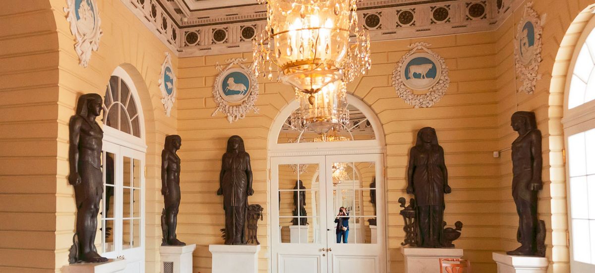 Египетский вестибюль Павловского дворца