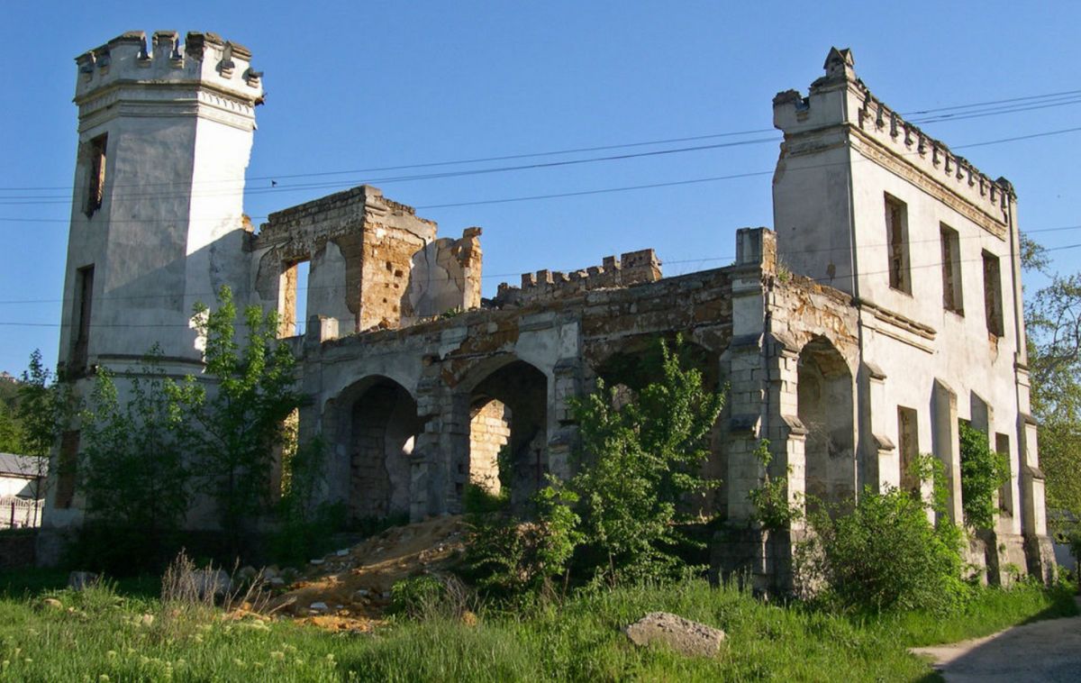 Замок графини Монжене в Пионерском