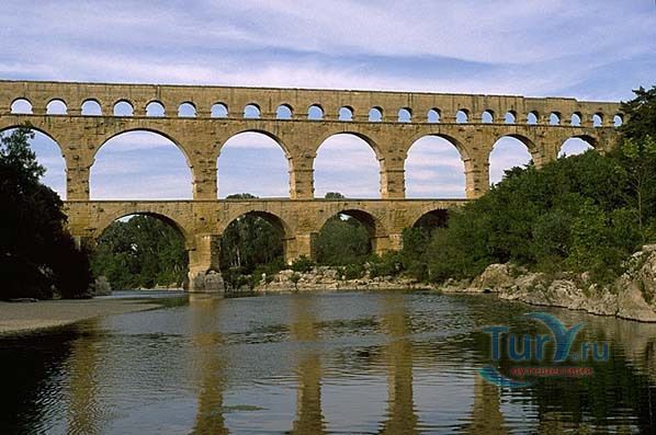 Гарский Мост Пон-дю-Гар