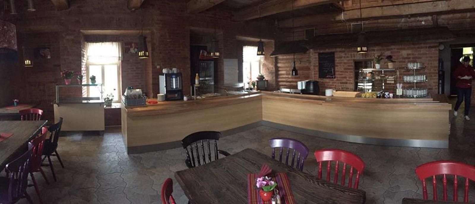 Трактир «Must Kõuts»